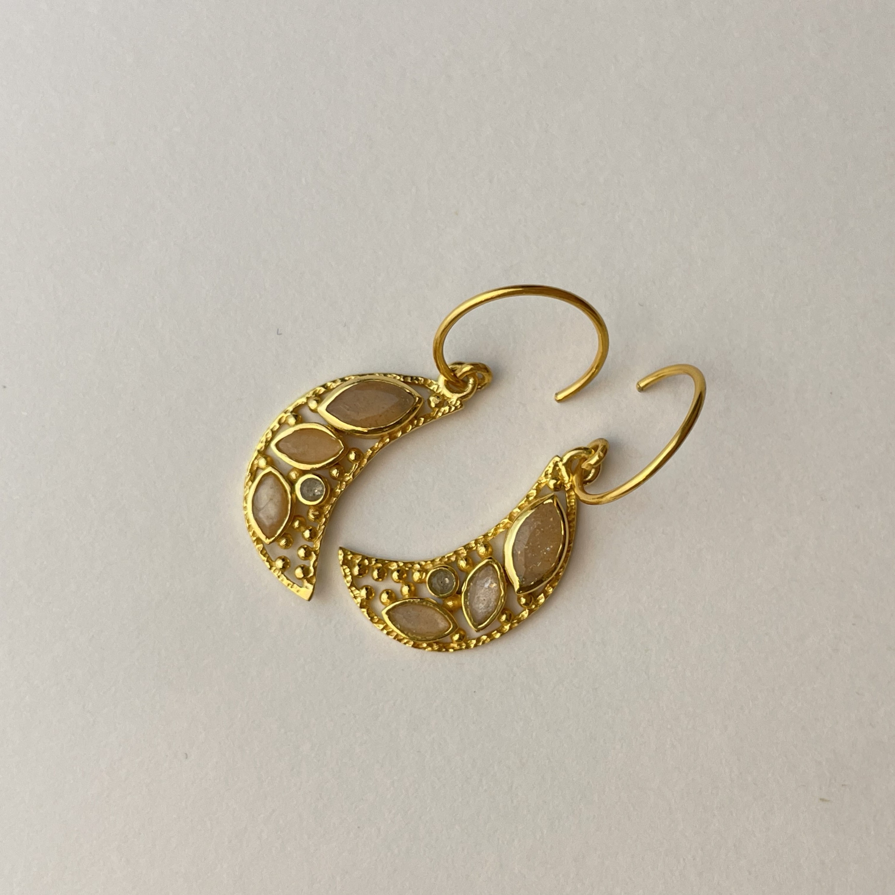 Серьги ПОЛУМЕСЯЦ PEACH