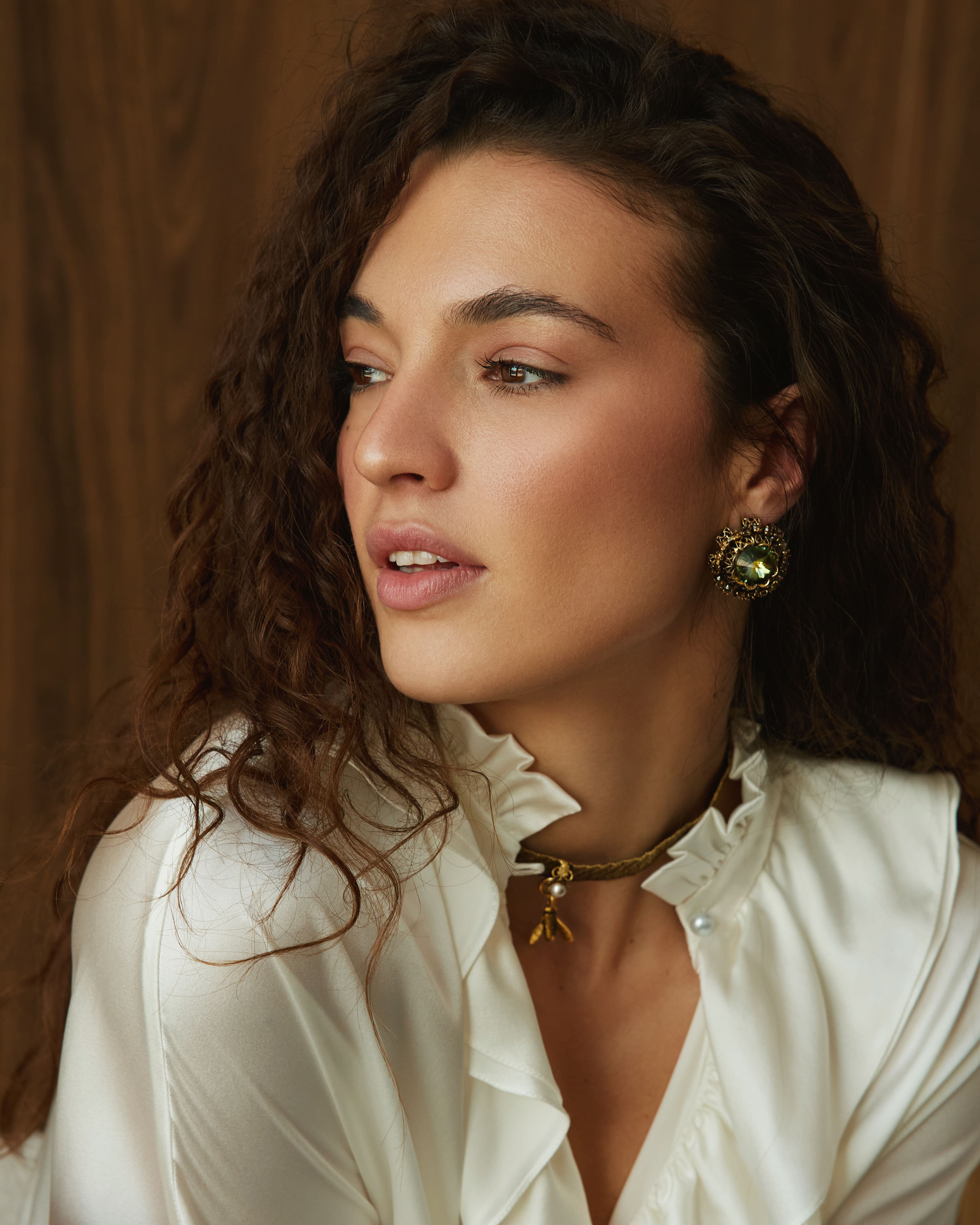 Колье-чокер MIRICLE