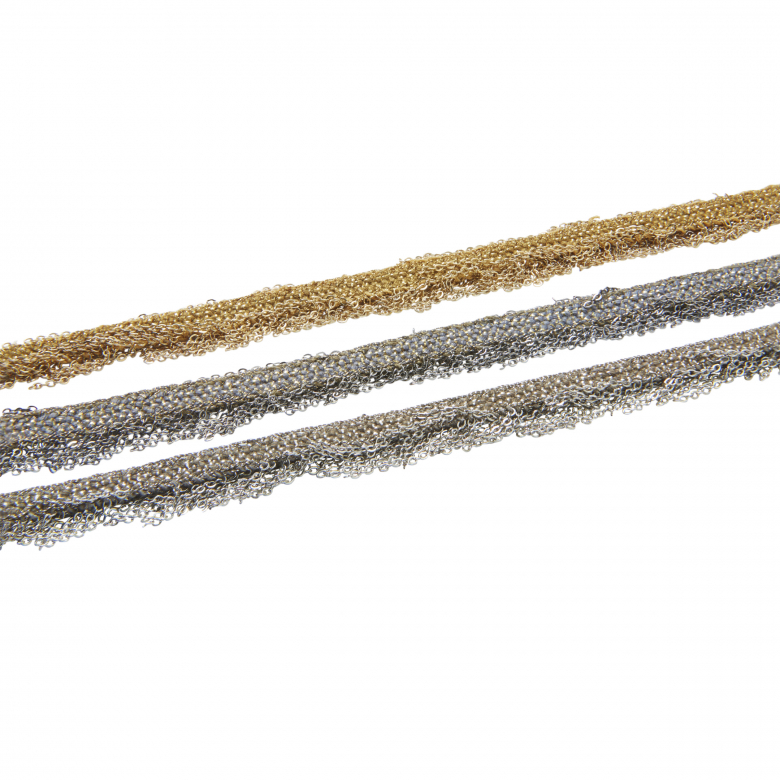 Чокер-браслет серебрянного цвета с бахромой